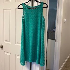 Chelsea & Violet Green shift Dress